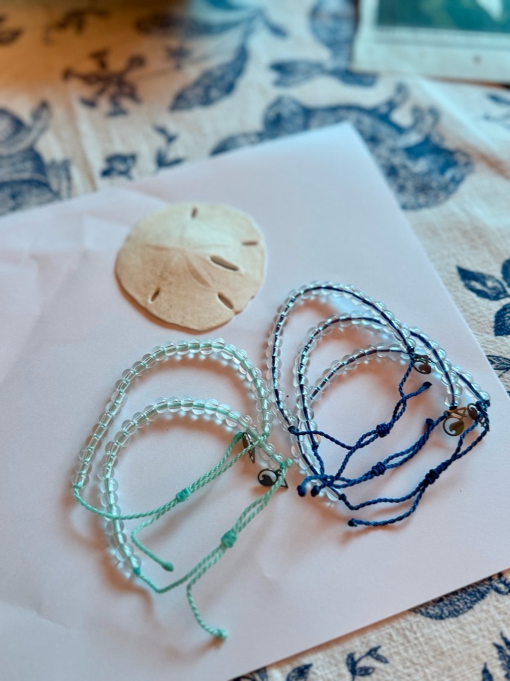 4Ocean Bracelets Lot of 5- 2 Aqua 3 Blue Adjustable Cords - Picture 2 of 8
